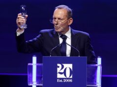 ‘Deixar-nos cair’: Tony Abbott adverte que a crise energética paralisante é o mais recente sinal do declínio da Austrália – e apela a um rude despertar para os líderes