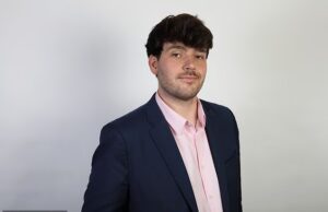 Médicos seniores estão agora ameaçando entrar em greve enquanto a Associação Médica Britânica intensifica sua disputa com o governo sobre salários