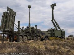 A Grã-Bretanha envia sistemas de defesa aérea aos aliados do Golfo enquanto os ataques iranianos com mísseis e drones continuam a atingir a infraestrutura de energia natural