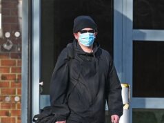 Marinheiro que agrediu sexualmente colegas do submarino nuclear da Marinha Real foi preso e expulso da Marinha Real