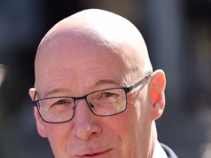 A&E erra as metas de derretimento e câncer… mas o primeiro-ministro John Sweeney está ‘orgulhoso do progresso’