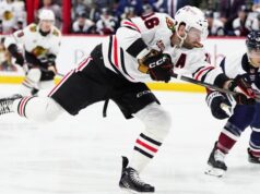 Os Blackhawks devem negociar um centro de US$ 4,25 milhões antes do prazo da NHL