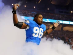 O agente livre do Lions, Al-Kadin Muhammad, assinou com os Buccaneers