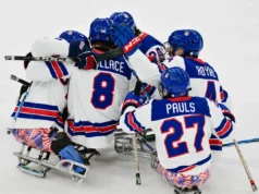 Paraolimpíadas de inverno de 2026: EUA derrotam Canadá por 6 a 2 e ganham medalha de ouro no hóquei em trenó