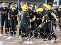 O softball do Arizona perdeu seu terceiro jogo consecutivo para a ASU