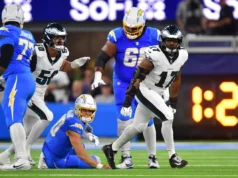 Four Eagles são agentes livres que podem estar na fila para grandes pagamentos