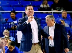Por que Matt Insel foi contratado para substituir seu pai como técnico de basquete feminino da MTSU