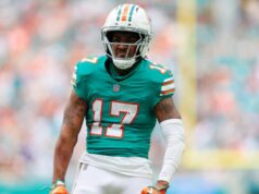 Por que os Dolphins negociaram Jaylen Waddell com os Broncos em um acordo de grande sucesso