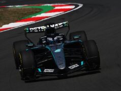 GP da China de F1: Mercedes chega ao topo antes da qualificação