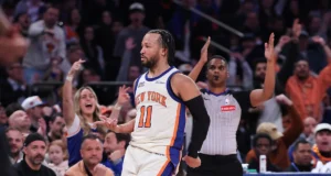 Os Knicks encerraram a seqüência de 11 vitórias consecutivas dos Spurs com uma onda inicial que levou a uma vitória decisiva por 114-89.
