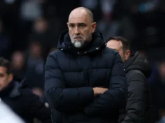 Sim, os jogadores do Tottenham têm cláusulas de rebaixamento em seus contratos