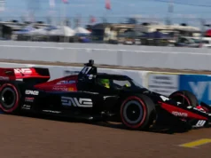 A estreia de Mick Schumacher na IndyCar terminou na primeira volta