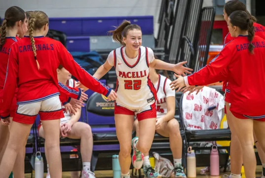 O jogo histórico de Jaedyn Zdroik levou Pacelli ao título estadual de basquete WIAA D5