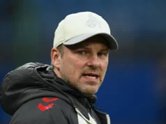 Kwasniok deu um jogo para salvar seu emprego como técnico do Colônia