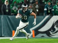 TE Dallas Goedert supostamente chega a um contrato de 1 ano para ficar com os Eagles pela 9ª temporada