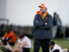 Joe Bob Clements está de volta ao K-State