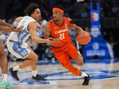 UNC saiu do torneio ACC depois que um rali tardio falhou