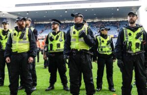 Rangers e Celtic reagem à desordem dos fãs da Old Firm