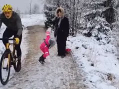 Vídeo sobre a raiva do ciclismo que divide opiniões em todo o mundo: como o clipe viral do ‘ciclista mais odiado do mundo’ ajoelhado nas costas de uma menina fica fora de controle e ambos os lados se envolvem em uma batalha legal