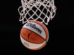 Proprietários do Rockets vão comprar o Connecticut Suns e transferir o time para Houston, dizem fontes