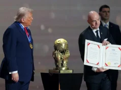 O abraço de urso de Donald Trump em Gianni Infantino está saindo pela culatra