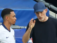 Sem contato, sem lugar para a Copa do Mundo? O que deu errado para Alexander-Arnold?