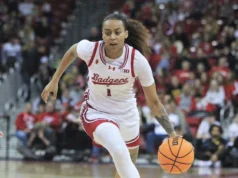 O número 9 de Iowa se afastou de Wisconsin na segunda metade do final da temporada regular