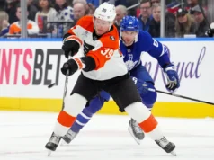 Flyers venceram Maple Leafs por 3-2 nos pênaltis para estender a seqüência de vitórias para 3 jogos