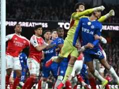 Premier League: ‘Grappling foi longe demais’ – Carrick sobre controvérsia de lance de bola parada