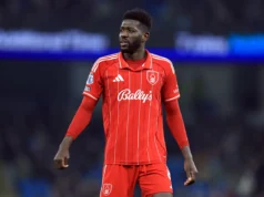 Relatório: Manchester United visa meio-campista de 28 anos da Premier League