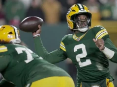Dolphins assinam com Packers QB Malik Willis um contrato de 3 anos e US$ 67,5 milhões