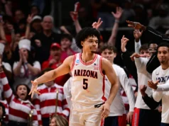 O número 1 do Arizona consegue a primeira aparição na Final Four em 25 anos com uma vitória por 79-64 sobre o Elite 8 No.