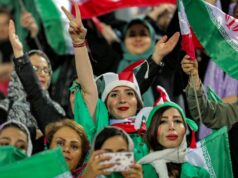 Enquanto a pátria lança bombas, as mulheres iranianas se preparam para a Copa da Ásia