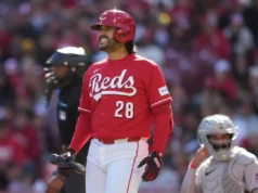 Reds 3B Eugenio Suarez usa desafio ABS para responder a golpes consecutivos do árbitro CB Bucknor