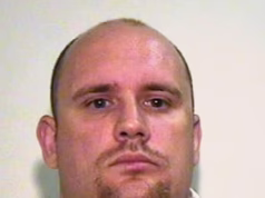 Um dos piores pedófilos da Grã-Bretanha, que convenceu uma funcionária de uma creche a abusar de 64 bebês e crianças pequenas sob seus cuidados, lançou uma nova campanha pela liberdade