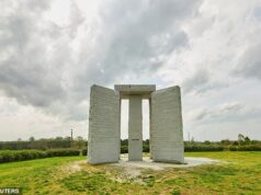 O mistério da destruição de ‘Stonehenge da América’ pode finalmente ser resolvido à medida que as teorias da conspiração aumentam