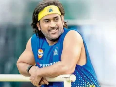 MS Dhoni vira ‘árbitro’ e dança atrás das redes do CSK – assista