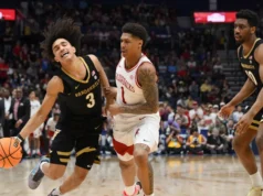 Arkansas venceu Vanderbilt por 86-75 para ganhar o título do torneio SEC