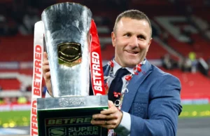 O técnico Peters está deixando o campeão Hull KR