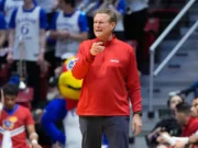 O basquete masculino do Kansas, HC Bill Self, nega rumores de aposentadoria: ‘Sem notícias. Informação ruim.