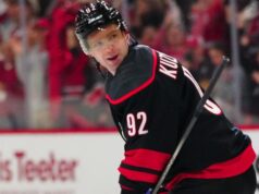 A ex-estrela do Capitals, Evgeny Kuznetsov, marca o pênalti mais lento na KHL