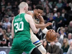 Celtics Roll Box 108-81, Giannis Antetokounmpo retorna (fotos)