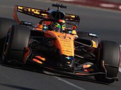 McLaren piastra mais rápido no primeiro dia da temporada de F1