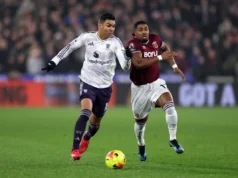 Jogador da Premier League proibido de levantar pesos na academia pelo técnico