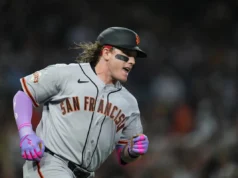 Bader homenageia Buehler enquanto Vitello e Giants derrotavam Padres por 3-2
