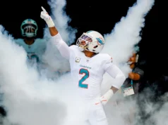 Liberado Dolphins LB assinou um contrato de três anos com os rivais da AFC East