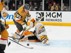 Dorofeev marca duas vezes, Golden Knights perde 3 jogos com vitória por 6-2 sobre os Penguins