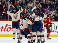 Leslie marcou no power play do OT na vitória do Charge por 2 a 1 sobre Victor em Winnipeg