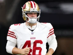 49ers recontratam o veterano LS John Weeks