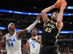 Resumo de basquete universitário: Vanderbilt e Arkansas chegam à final da SEC